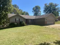 Spacious 4 Bedroom Home near Buffalo River and Scenic Hwy 7 Motorcycle Route