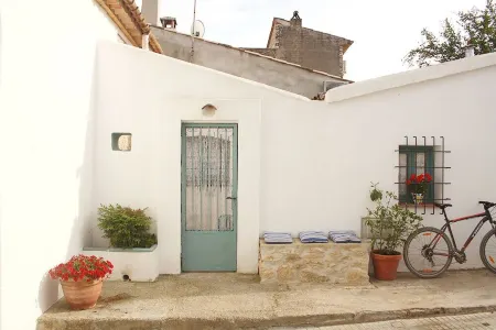 Apartamento Rural con Encanto en Puigmoltó Отели в г. Сан-Пере-де-Рибес
