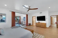 Fun-for-all! Private Pickleball Court! Game room!
