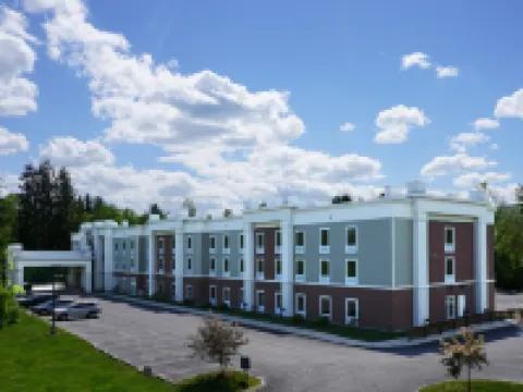 Hampton Inn & Suites Berkshires-Lenox Hotels in Lenox