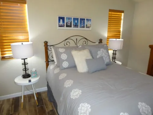 Great conveniently located home. Near mall and many restaurants.