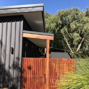Quedji Cottage - Beautiful 2 Bed Private Cottage 3 Min Walk to Dunsborough Town.