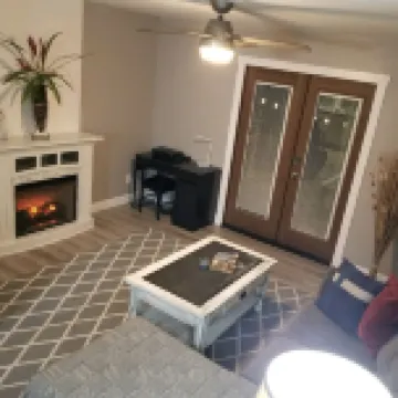 Beautiful 2 Bedroom Duplex