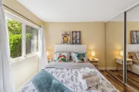 Crawford Poolhouse Near Many Conveniences