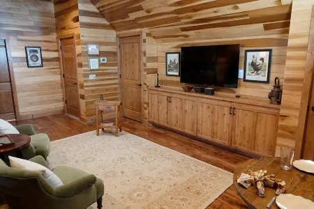 Chisholm Trail Room at Buffalo Point