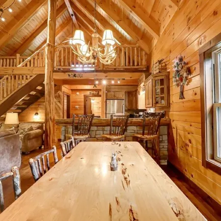 Almost Heaven Cabin at Trickle Creek in Hocking Hills