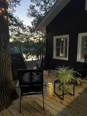 Lake house on the point with beautiful lake views!