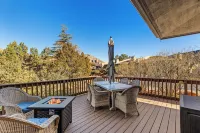 Serene Golfside Townhome Getaway - Pool, Hot Tub, Pickle/Tennis Hotels in Village of Oak Creek