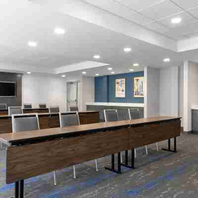 Hampton Inn & Suites St. Charles Old Town Area Others