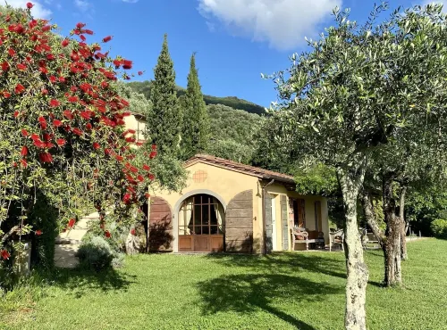 Lone standing Villa, 180 m²(1960 ft²) pool, sea view, eco friendly, EV wall box