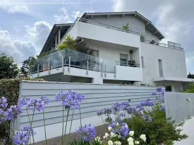 Anglet Aguilera Limite Biarritz, Grand Studio Dans Résidence Calme de Standing !