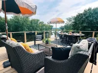 Private Isle-side, Waterfront Retreat with Stunning Views/Pet Friendly