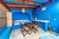 HOUSE WITH CHARM AND PARKING IN THE CENTER OF ARTÁ, SMALL POOL AND SOLARIUM