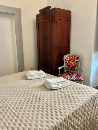 Suite Cavallotti- The Carob