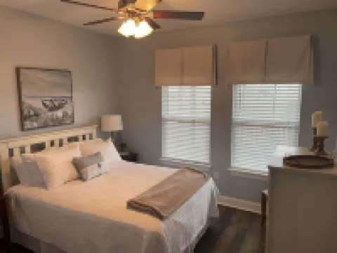 Angler Sunrise..Luxury House on water