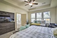 Welcoming Montgomery Home in April Sound Gated Community!