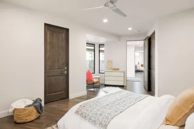 Luxury 4-bedroom Retreat- stellar red rock views – St. George's Premier Getaway