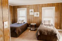 Scenic   River  View Hotels in Enfield