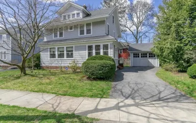 Beautiful Highland Park home; fast internet-close to Brighton,