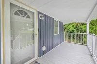 Welcome to simple comfort a like new family friendly home Full of accommodation