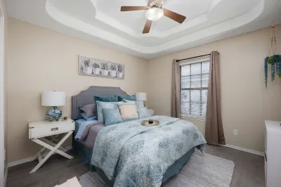 Smart lock Boho chic 4 min from Airport Hôtels à proximité de : Hugh Ramsey Nature Park