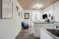 Beach Bungalow, Free Parking, 2 blocks to the beach Hotels in Ocean Beach