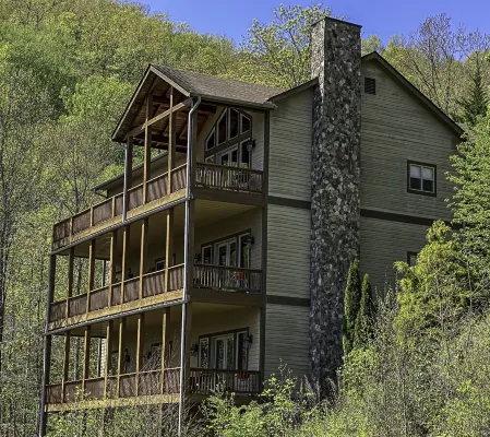 New Luxury Smoky Mountain Country Club Condo, Garage, Washer & Dryer, View!!