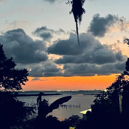 DAPHNE -  MOBILE BAY CONDO - Great location