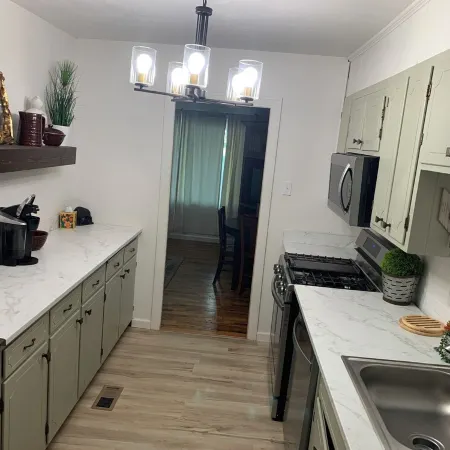 Bison Hall 4, No Cleaning Fee, Near Court Square
