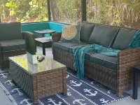 Cozy River Retreat on Island, 3 Minutes to the Beach, Family Sized 3 Bed House