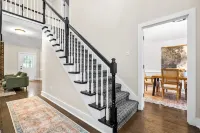 ✨Luxe Farmhouse✨Bourbon Trail✨ 4 king Beds ✨Hot Tub Games Trails sleeps 16