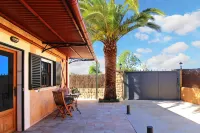 SON LLANERAS VILLA - NEAR ES TRENC, MALLORCA, RELAXING GETAWAY, POOL, A/C, WIFI