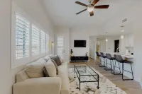 Luxury Condo 2BR Best Location!