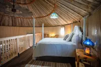 Lampasas' only grain silo cabin. Close to 3 State Parks and Spider Mountain