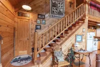 Log Cabin - Views of Nantahala National Forest - Hot Tub -Fire Pit-Pet Friendly