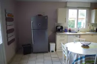 Charming furnished holiday rental on the Bassin d'Arcachon. Hotels in Audenge