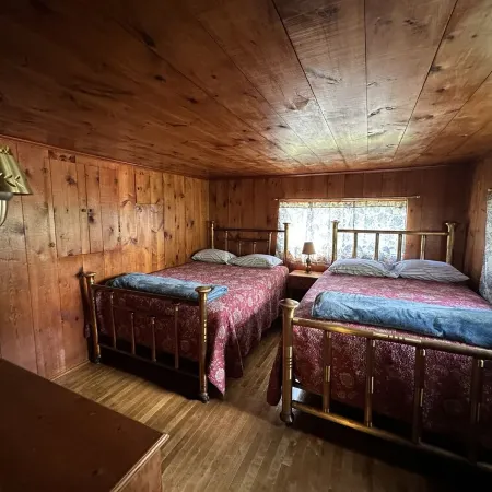 Vintage 1920s Speakeasy Cabin Overlooking the Sandy Shores of Swan Lake!