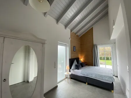 Vacation home Lee&Luv with barrel sauna, free W-LAN