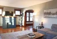 Spacious 2 BR Near Buffalo/Niagara Falls