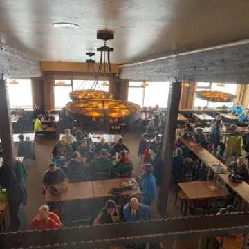 2 story 3 bedroom Big Mountain Village Ski condo on Hailey’s run in Whitefish!