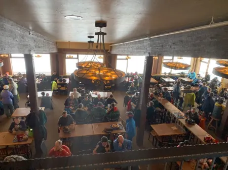 2 story 3 bedroom Big Mountain Village Ski condo on Hailey’s run in Whitefish! Отели в г. Уайтфиш