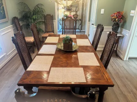 Charming 3-bedroom home in quiet Bryan neighborhood in the heart of AggieLand!