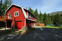 The Bear Den - Private 1 acre Upper Kenai Riverfront Home - Cooper Landing