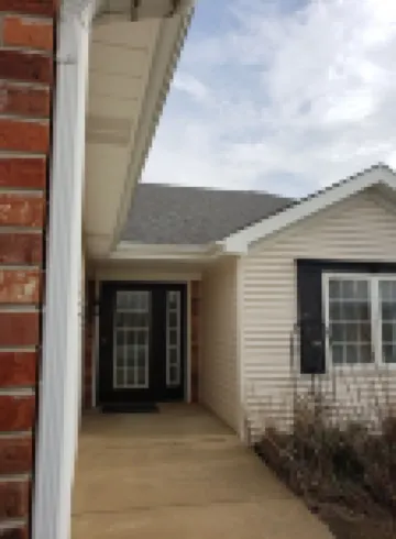 Spacious 4 bedroom3 bathroom home Great for Families or Co-workers sharing space