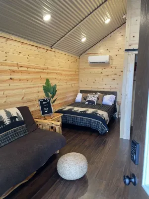 Cozy Hill Cabin 2
