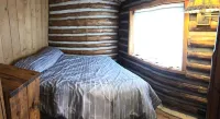 Lake Cabin Resort-Cabin 3
