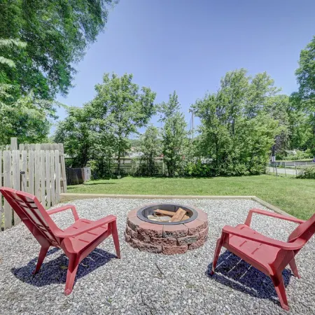 A cozy home between the Indiana Dunes and town of Chesterton.