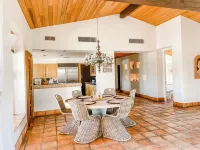 Luxury Exclusive Golf Community Hot Tub & Desert Views Pet-Friendly