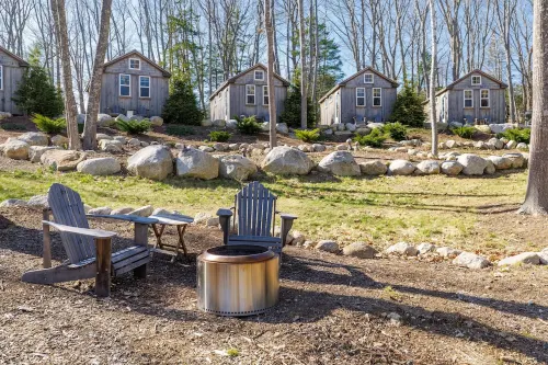 Mid-Coast Maine cabin less than an hour from Acadia NP! New Sauna! Cabin #3 Pine - 小木屋