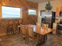 The Mountain Man - Yellowstone and Cody Cabin with spectacular views